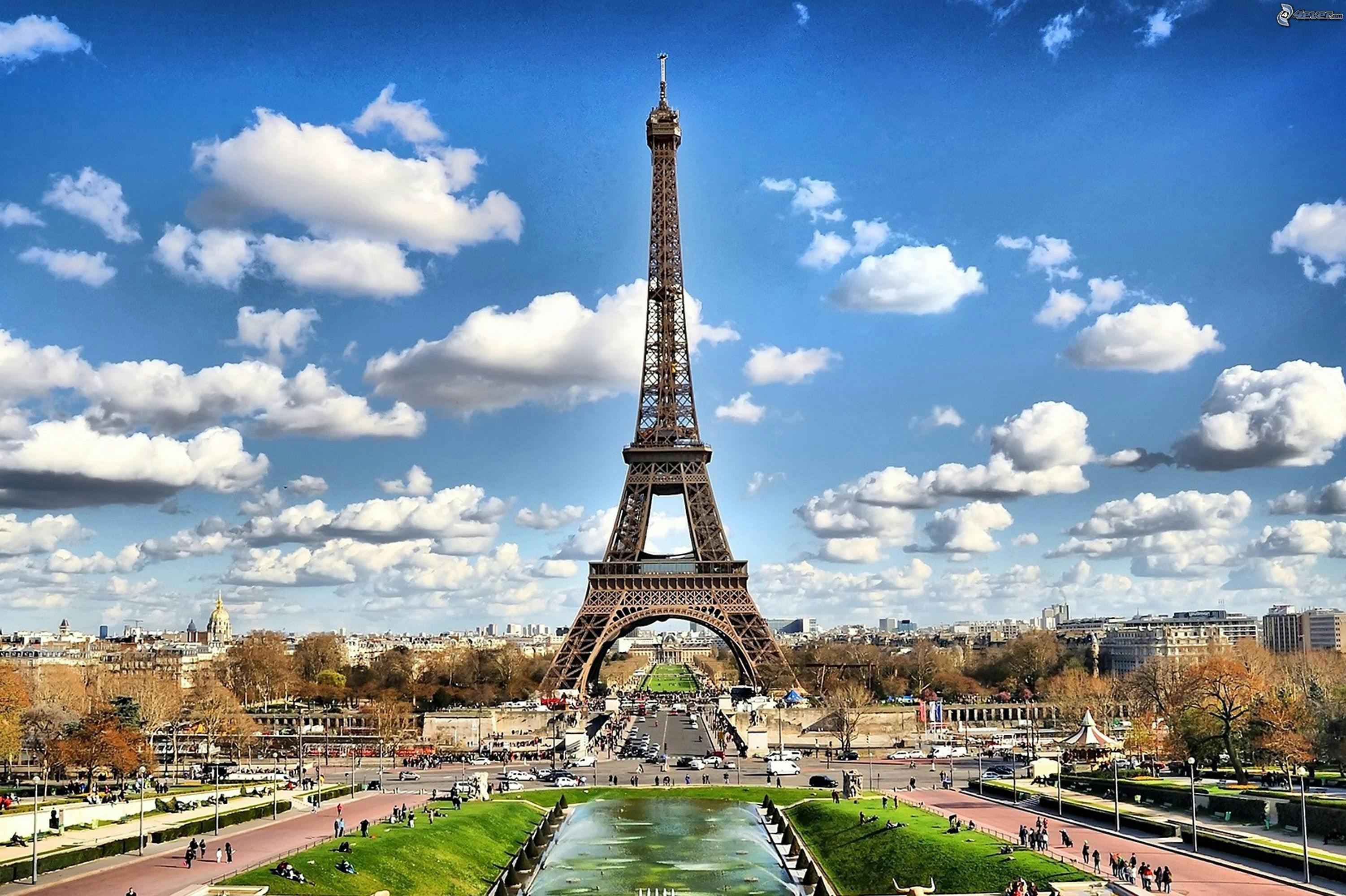 image of Eiffel Tower